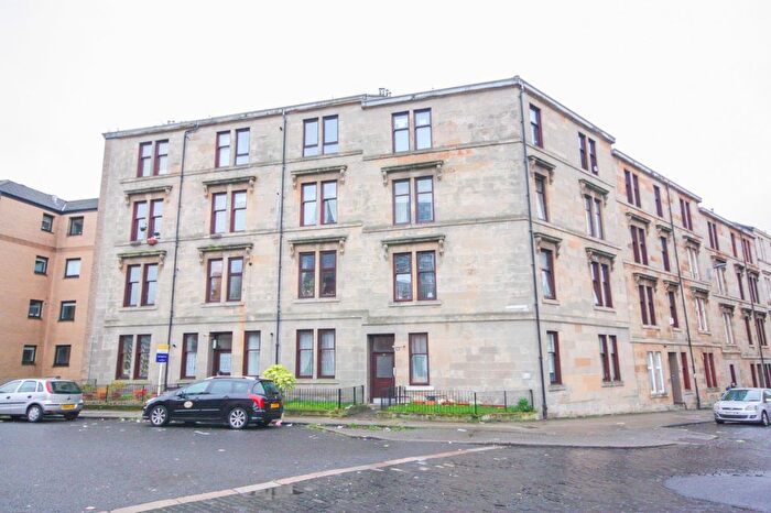 2 Bedroom Flat To Rent In Glenfarg Street, Glasgow, G20