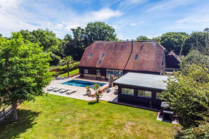 5 Bedroom Detached House For Sale In Hewarts Lane, Aldwick, West Sussex, PO21
