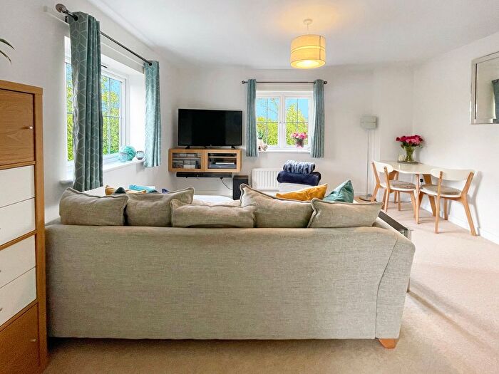 1 Bedroom Flat For Sale In Abrahams Close, Amersham, HP7
