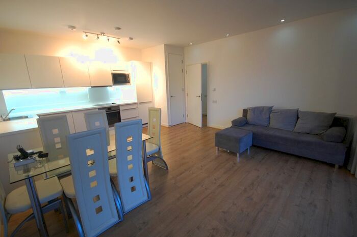 1 Bedroom Flat To Rent In Stewarts Road, London, SW8