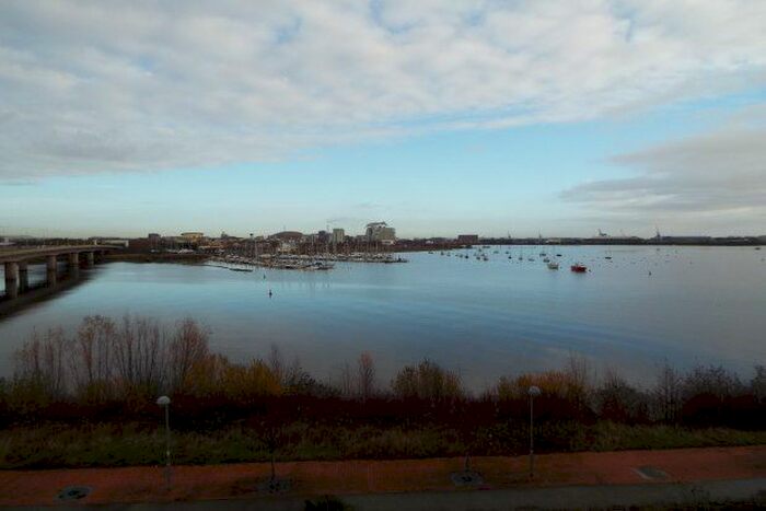 2 Bedroom Flat To Rent In Ferry Court, Cardiff, CF11