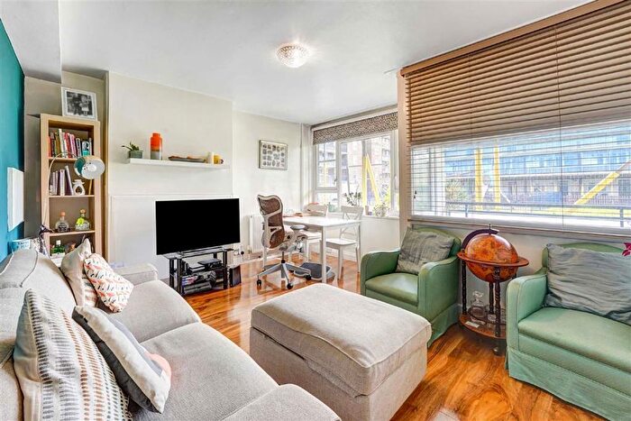 2 Bedroom Flat To Rent In Gosling Way, Gosling Way, SW9