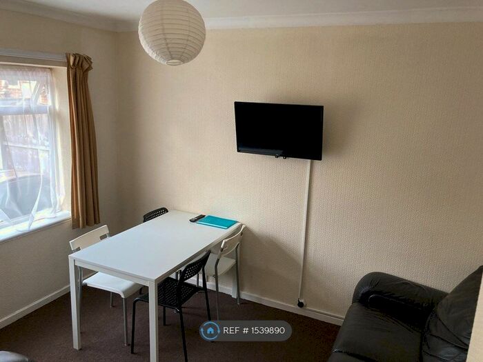 4 Bedroom Terraced House To Rent In Templar Avenue, Coventry, CV4