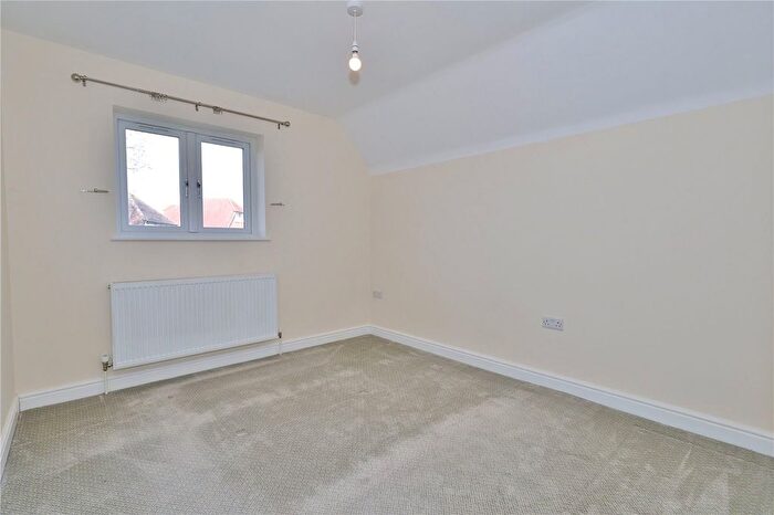 4 Bedroom Semi-Detached House To Rent In Kings Road, West End, Woking, Surrey, GU24
