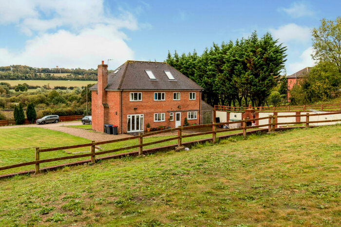 5 Bedroom Country House For Sale In Ashford Road, Canterbury, CT4