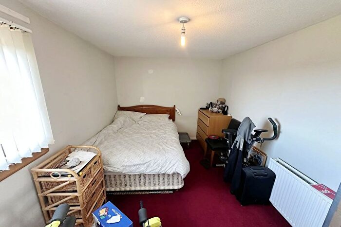 3 Bedroom Semi-Detached House For Sale In , Wellshot Crescent, Kennoway, Leven, KY8