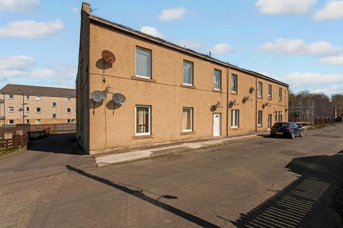 2 Bedroom Flat To Rent In Elgin Road, Cowdenbeath, Fife, KY4