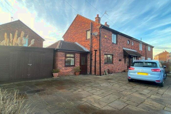 2 Bedroom Property To Rent In Hazel Grove, Doncaster DN3