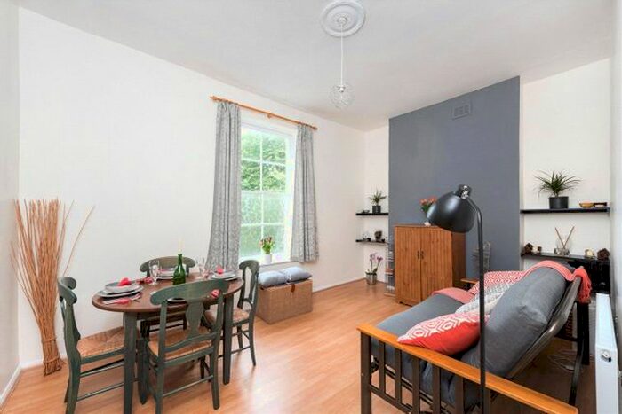 1 Bedroom Flat To Rent In New Cross Road, London, SE14