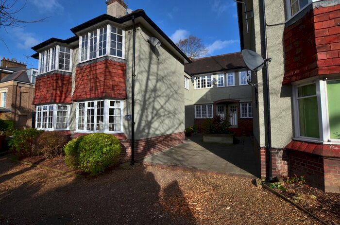 2 Bedroom Flat To Rent In Forest Hill Road, London, SE23