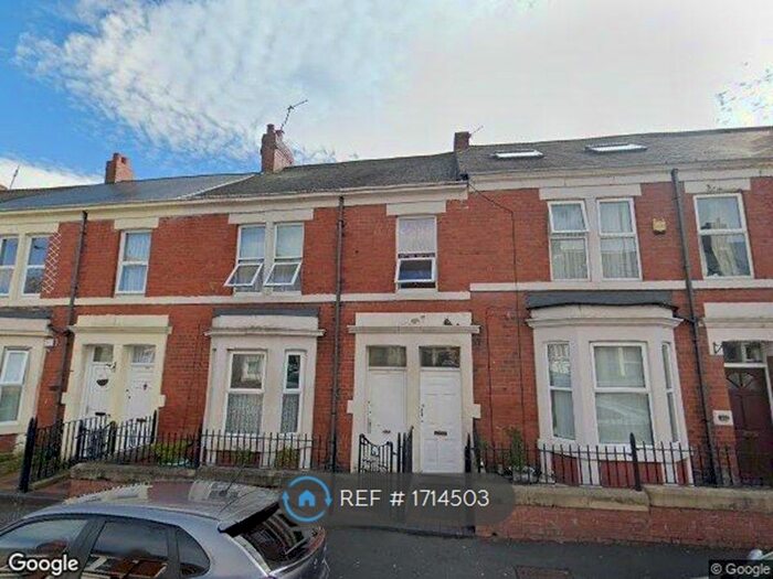3 Bedroom Flat To Rent In Fenham, Newcastle Upon Tyne, NE4