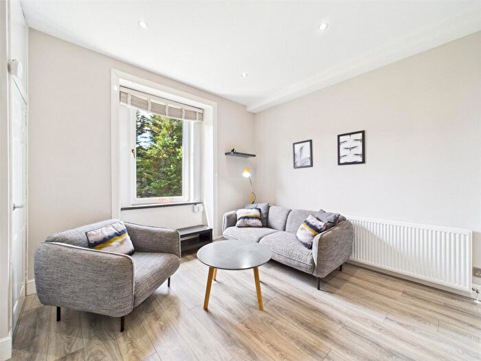 1 Bedroom Apartment To Rent In Orwell Place, Edinburgh, Midlothian, EH11