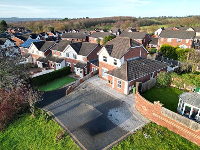 4 Bedroom Detached House For Sale In Bakewell Drive, Wigan, WN6