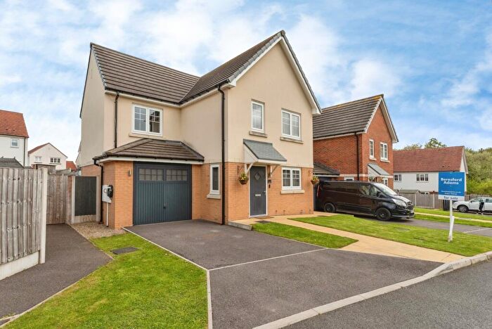 3 Bedroom Detached House For Sale In Llys Carchar, Mold, Flintshire, CH7