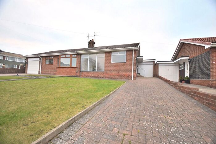 2 Bedroom Semi Detached Bungalow To Rent In Dornoch Crescent, Gateshead, NE10