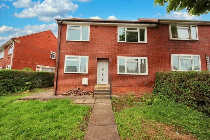 3 Bedroom Semi-Detached House To Rent In Bondene Avenue West, Felling, Gateshead, NE10