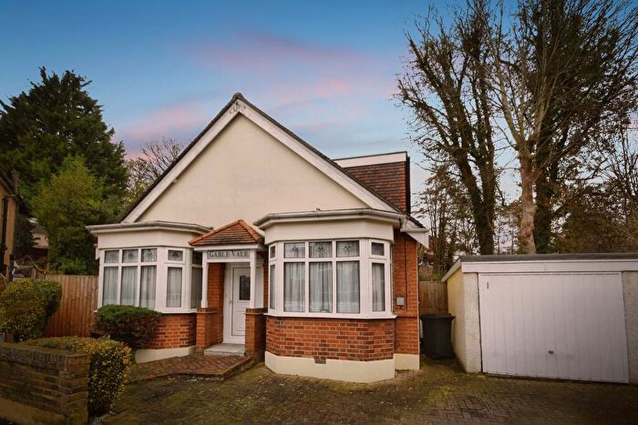 5 Bedroom Chalet For Sale In Rose Valley, Brentwood, CM14