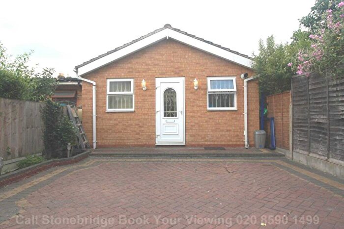 Studio To Rent In Christchurch Road, Ilford, IG1