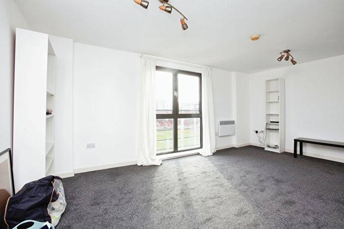 2 Bedroom Flat To Rent In Brisbane Road, London, E10