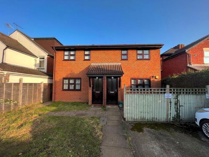 1 Bedroom Maisonette To Rent In Chertsey, KT16