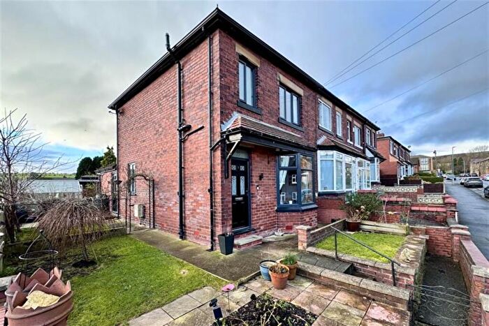 3 Bedroom End Of Terrace House For Sale In Taylor Street, Hollingworth, Hyde, SK14