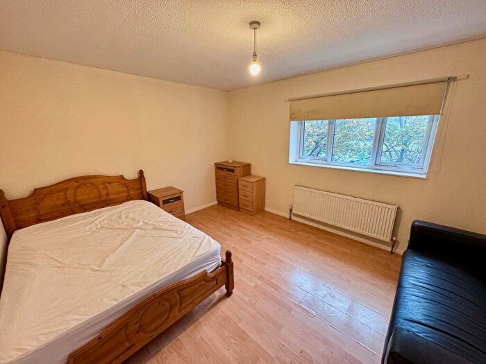 1 Bedroom House To Rent In Room, Hodgkin Close, Clifton, NG11