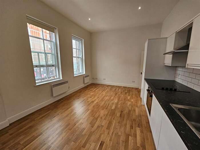 2 Bedroom Apartment To Rent In Camden High Street, London, NW1