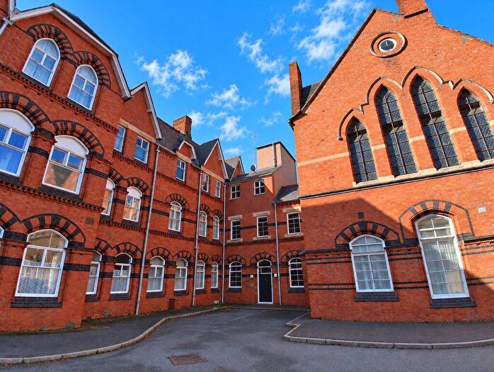 2 Bedroom Apartment For Sale In Grovenor Gate, Humberstone, LE5