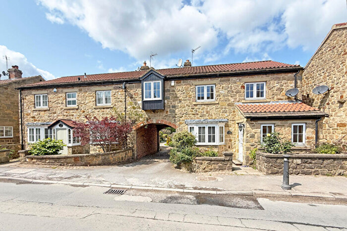 3 Bedroom Semi-Detached House For Sale In Main Street, Scotton, HG5