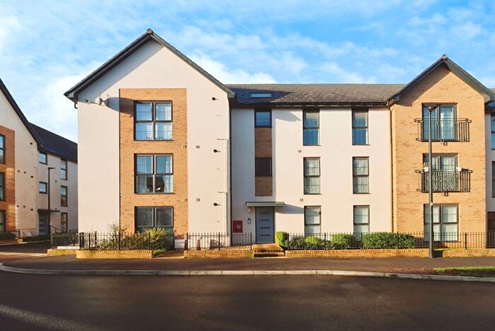 2 Bedroom Flat For Sale In Clark Drive, Yate, Bristol, Gloucestershire, BS37