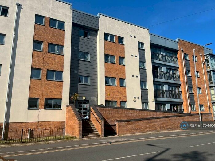 2 Bedroom Flat To Rent In The Gallery, Manchester, M14