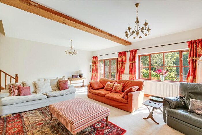 4 Bedroom Detached House For Sale In Robbery Bottom Lane, Oaklands, Welwyn, Hertfordshire, AL6