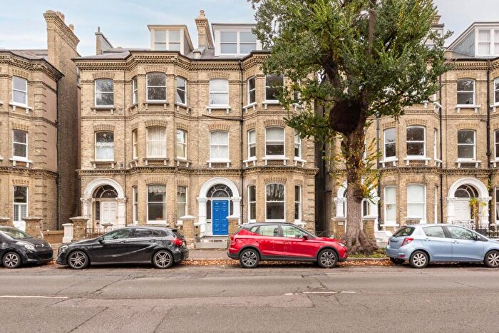 Apartment For Sale In Cromwell Road, Hove, BN3