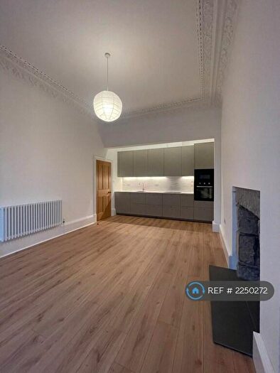 2 Bedroom Flat To Rent In Woodburn Place, Edinburgh, EH10