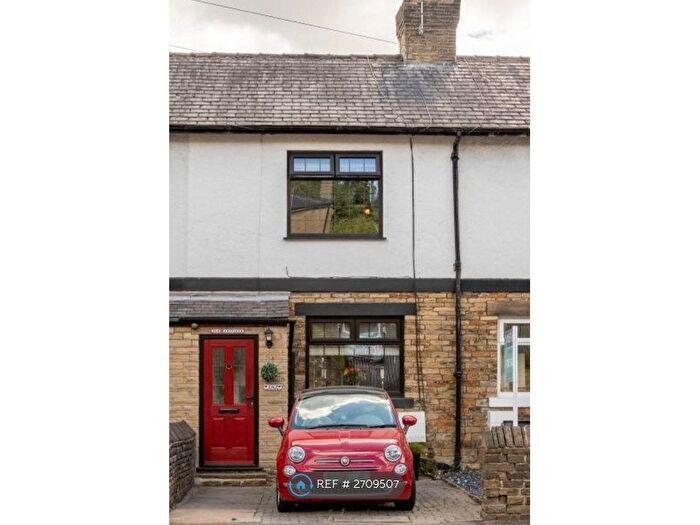 2 Bedroom Terraced House To Rent In Bradford Road, Brighouse, HD6