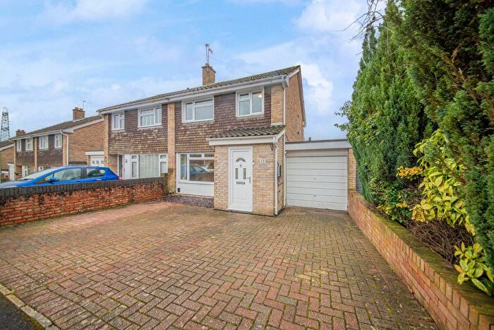 3 Bedroom Semi-Detached House For Sale In Carisbrooke Crescent, Chandler's Ford, Eastleigh, SO53