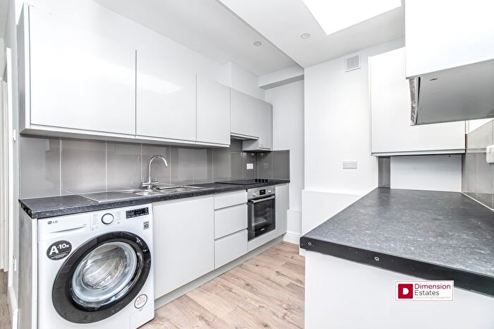 3 Bedroom Terraced House To Rent In Mansfield Road, Ilford, Redbridge, Essex, IG1