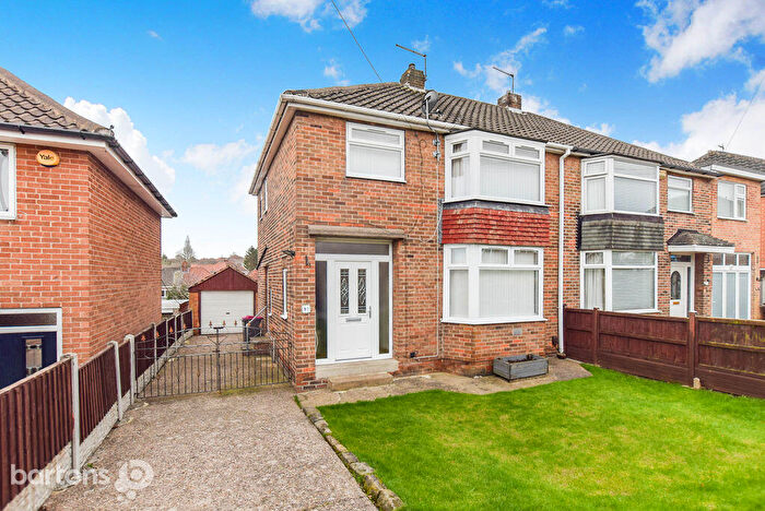 3 Bedroom Semi Detached House For Sale In Black Hill Road, Brecks, S65