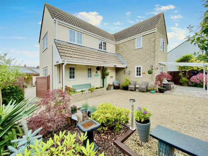 4 Bedroom Detached House For Sale In Orchard Drive, Aust, Bristol, BS35