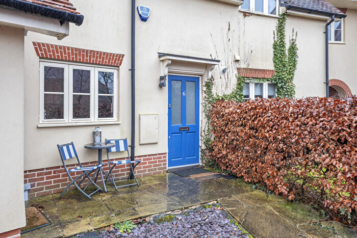 3 Bedroom Terraced House For Sale In Cherry Tree Close, Bury St Edmunds, IP33