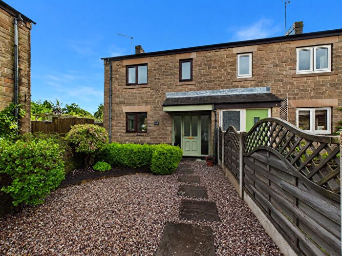 3 Bedroom Semi-Detached House For Sale In Annies Close, Birchover, DE4