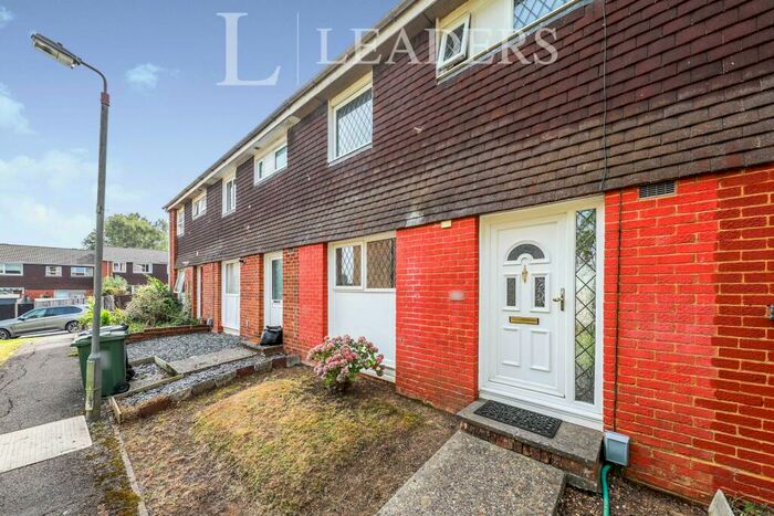 3 Bedroom Semi-Detached House To Rent In Park Barn Drive, Guildford, GU2