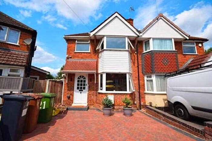 3 Bedroom Semi-Detached House To Rent In Wiseacre Croft, Solihull, B90