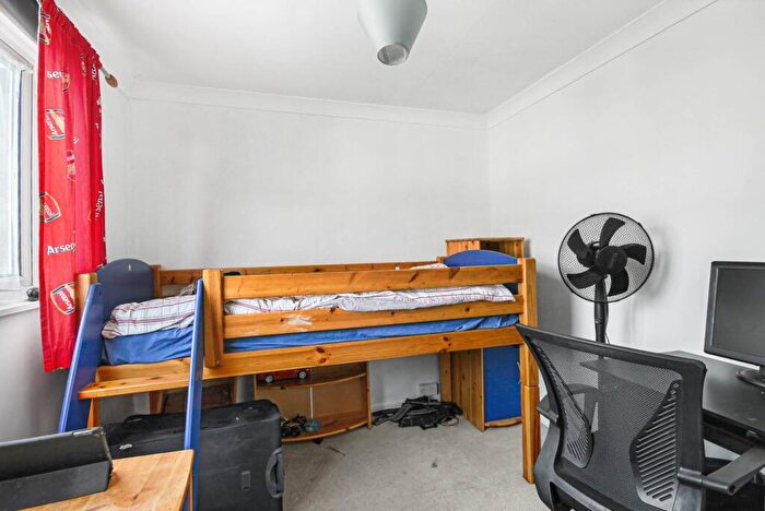 3 Bedroom Terraced House For Sale In Wheatley, Bracknell, RG12