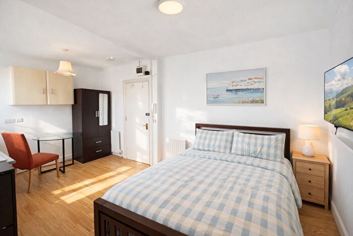 Studio To Rent In Oakley Street, London, SW3