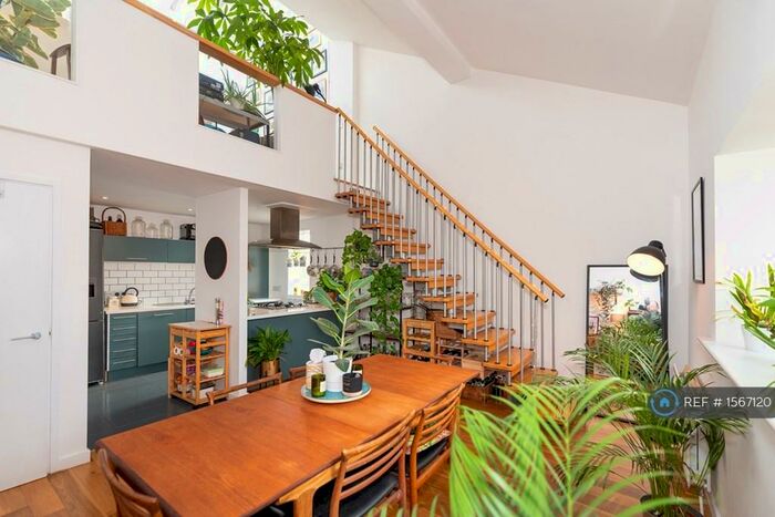 2 Bedroom Flat To Rent In Menai Place, London, E3