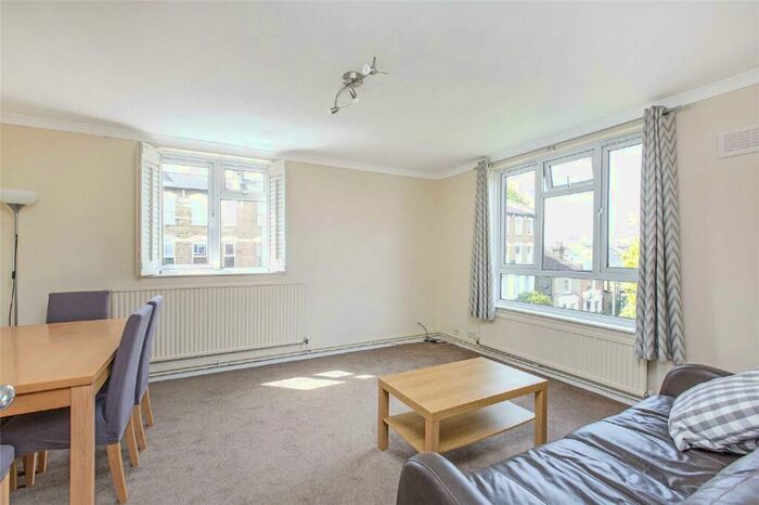 1 Bedroom Flat To Rent In Verran Road, Balham, London, SW12