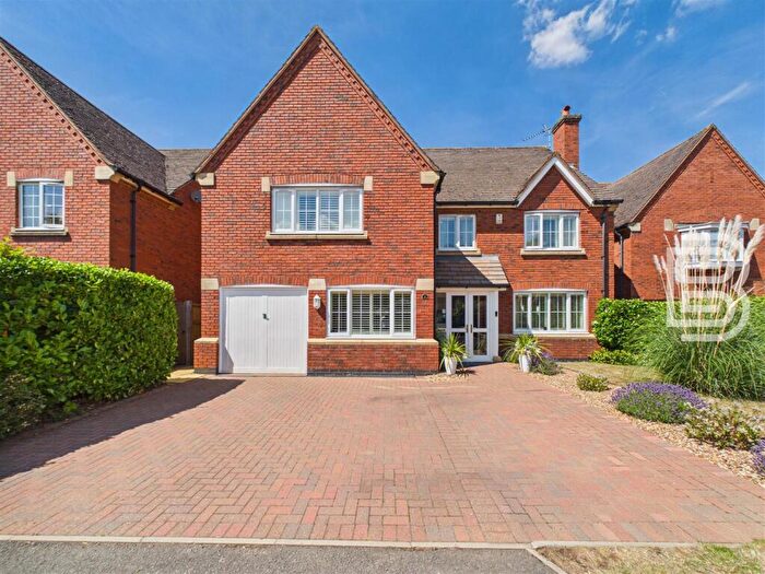 4 Bedroom Detached House For Sale In Edwin Close, Cawston, Rugby, CV22