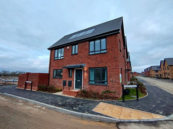 3 Bedroom Semi-Detached House To Rent In Great Haddon, Peterborough, PE7