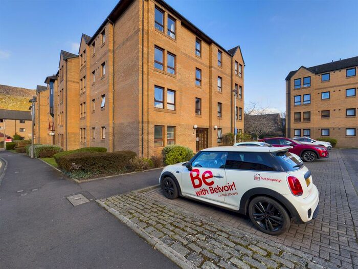 Studio To Rent In Parkside Terrace, Newington, Edinburgh, EH16